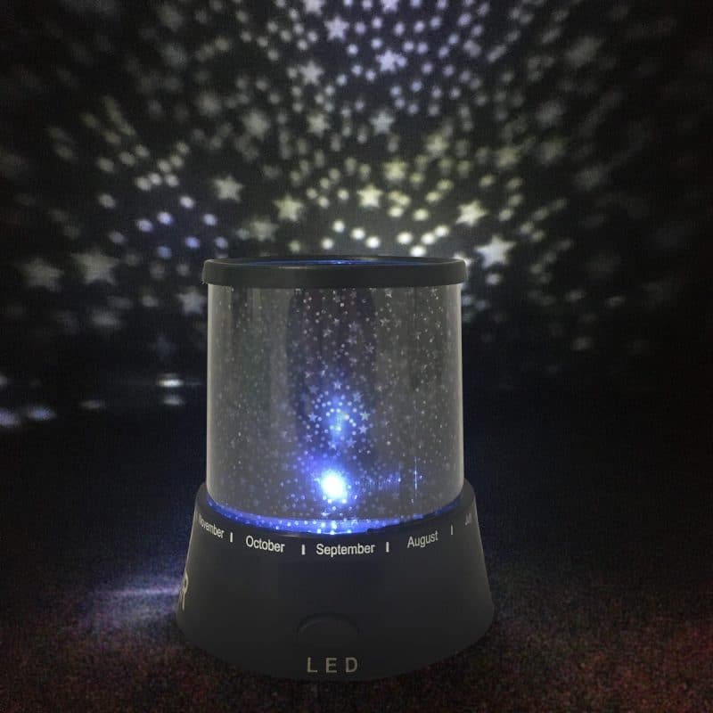 LED-Nachtlicht mit Sternenhimmel