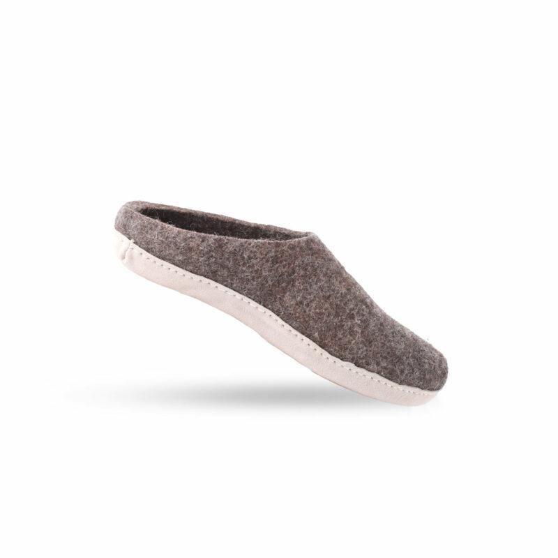 Wollpantoffel (100% reine Wolle) - Modell Braun mit Sohle aus Leder