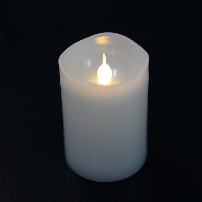 LED-Kerze aus Kunststoff 6 Stk. in weiß (5,0 x 7,4 cm.)